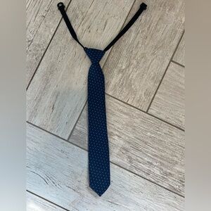 Classic Navy Polka Dot Boys' pre-tied tie H&M